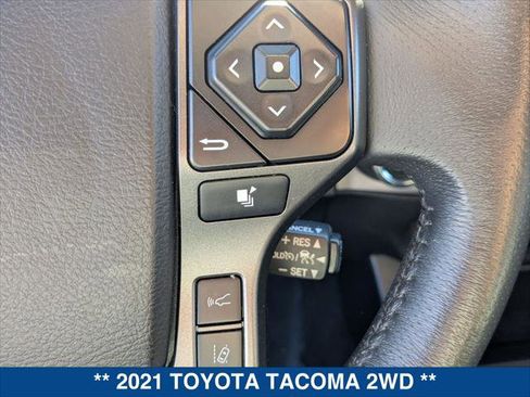 Used 2021 Toyota Tacoma TRD Sport image 17