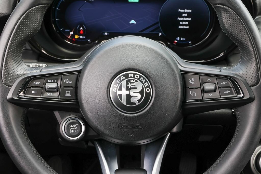 Used 2024 Alfa Romeo Tonale Ti AWD/4WD image 11