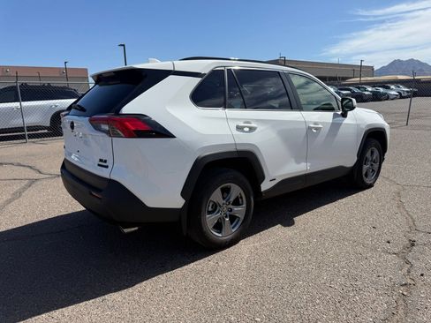 Used 2024 Toyota RAV4 XLE w/ Convenience Package AWD/4WD image 5