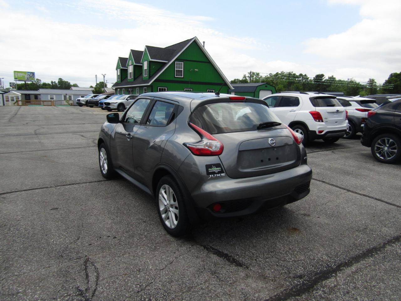 Used 2016 Nissan Juke S AWD/4WD image 5