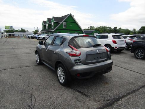 Used 2016 Nissan Juke S AWD/4WD image 5