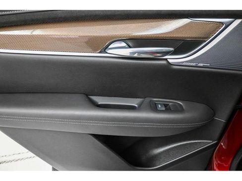 Certified 2023 Cadillac XT6 Sport w/ Platinum Package AWD/4WD image 23