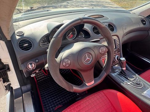 Used 2008 Mercedes-Benz SL 600 image 32