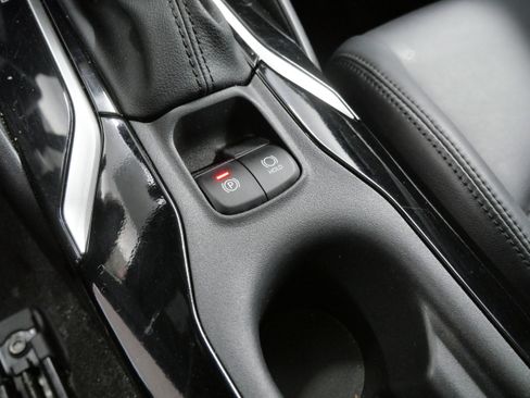 Certified 2021 Toyota Corolla XSE image 34