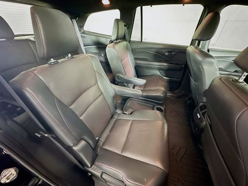 Used 2020 Honda Pilot Black Edition image 30