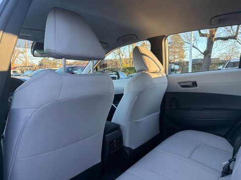 Certified 2025 Toyota Corolla Cross L image 17