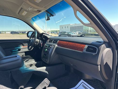 Used 2010 GMC Sierra 1500 SLT w/ SLT Convenience Package AWD/4WD image 33