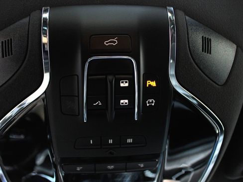 Used 2020 Maserati Quattroporte S GranSport Q4 AWD/4WD image 39