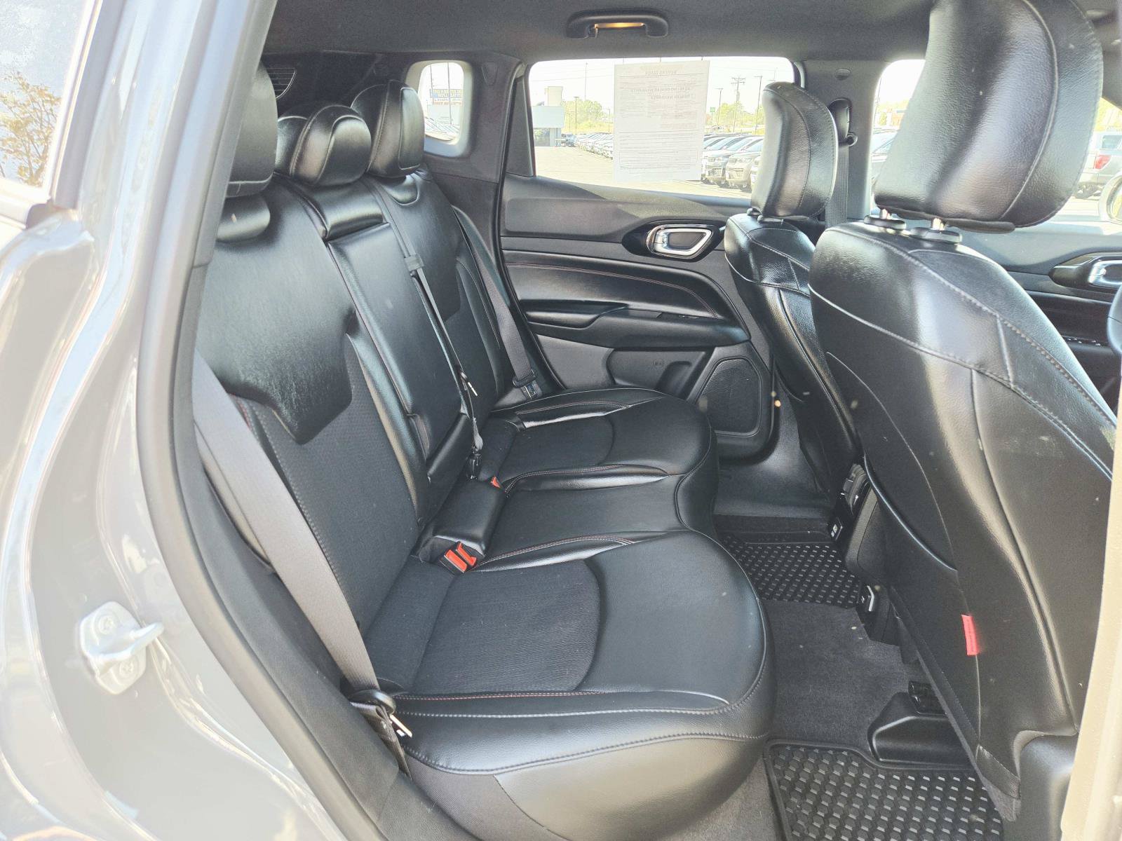 Used 2023 Jeep Compass Trailhawk AWD/4WD image 15