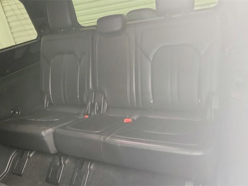 Used 2020 Ford Expedition Limited image 26