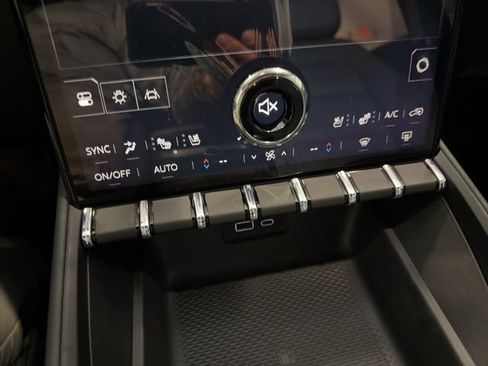 New 2026 GMC Terrain AT4 w/ Convenience Package III AWD/4WD image 41