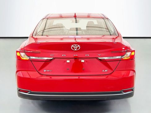 New 2026 Toyota Camry LE w/ Convenience Package FWD image 5