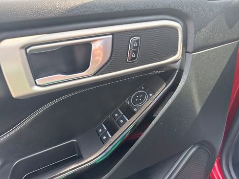 Used 2023 Ford Explorer ST image 20