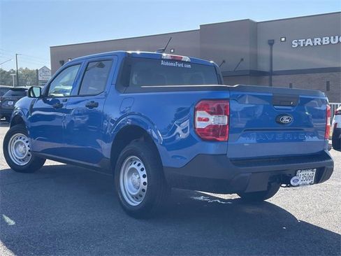 New 2025 Ford Maverick XL image 3