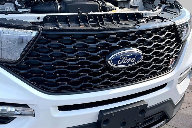 Used 2024 Ford Explorer ST w/ Equipment Group 401A AWD/4WD image 31