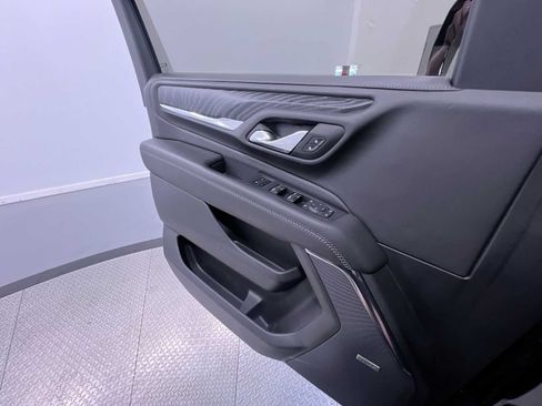 Used 2023 GMC Yukon Denali w/ Denali Reserve Package AWD/4WD image 32