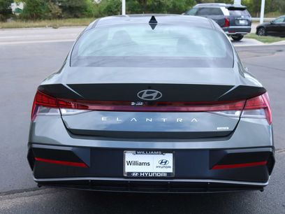 New 2025 Hyundai Elantra Limited