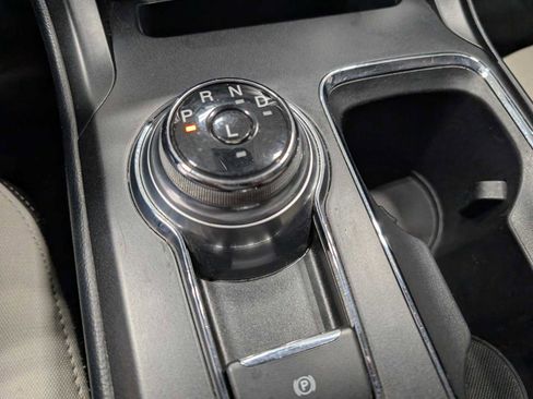 Used 2020 Ford Fusion SE w/ Equipment Group 151A image 28