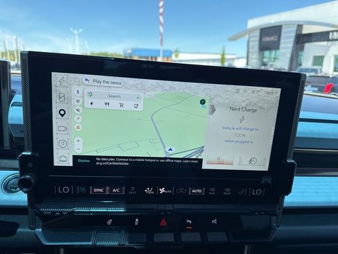 Used 2025 GMC Hummer EV 3X w/ LPO, Dark Essentials Package AWD/4WD image 21
