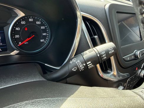 Used 2020 Chevrolet Equinox LT AWD/4WD image 33