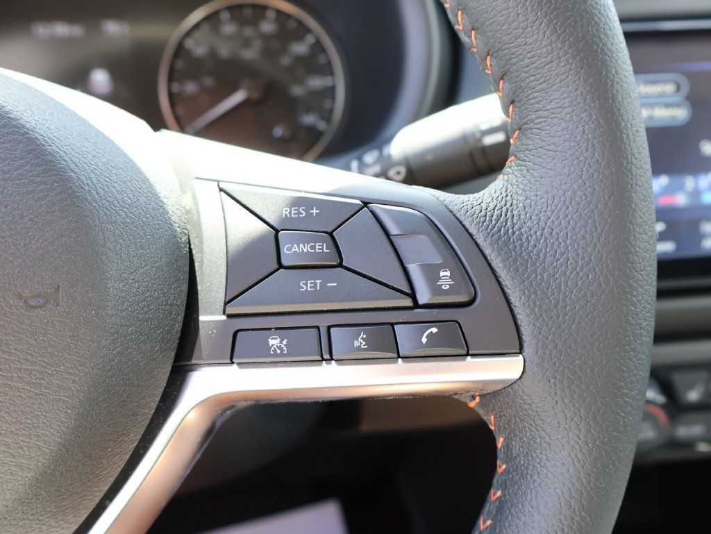 Used 2024 Nissan Kicks SR w/ SR Premium Package FWD image 26