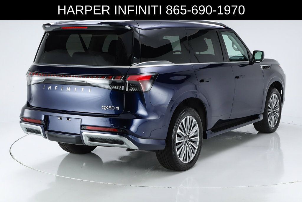 Used 2025 INFINITI QX80 Sensory AWD/4WD image 10