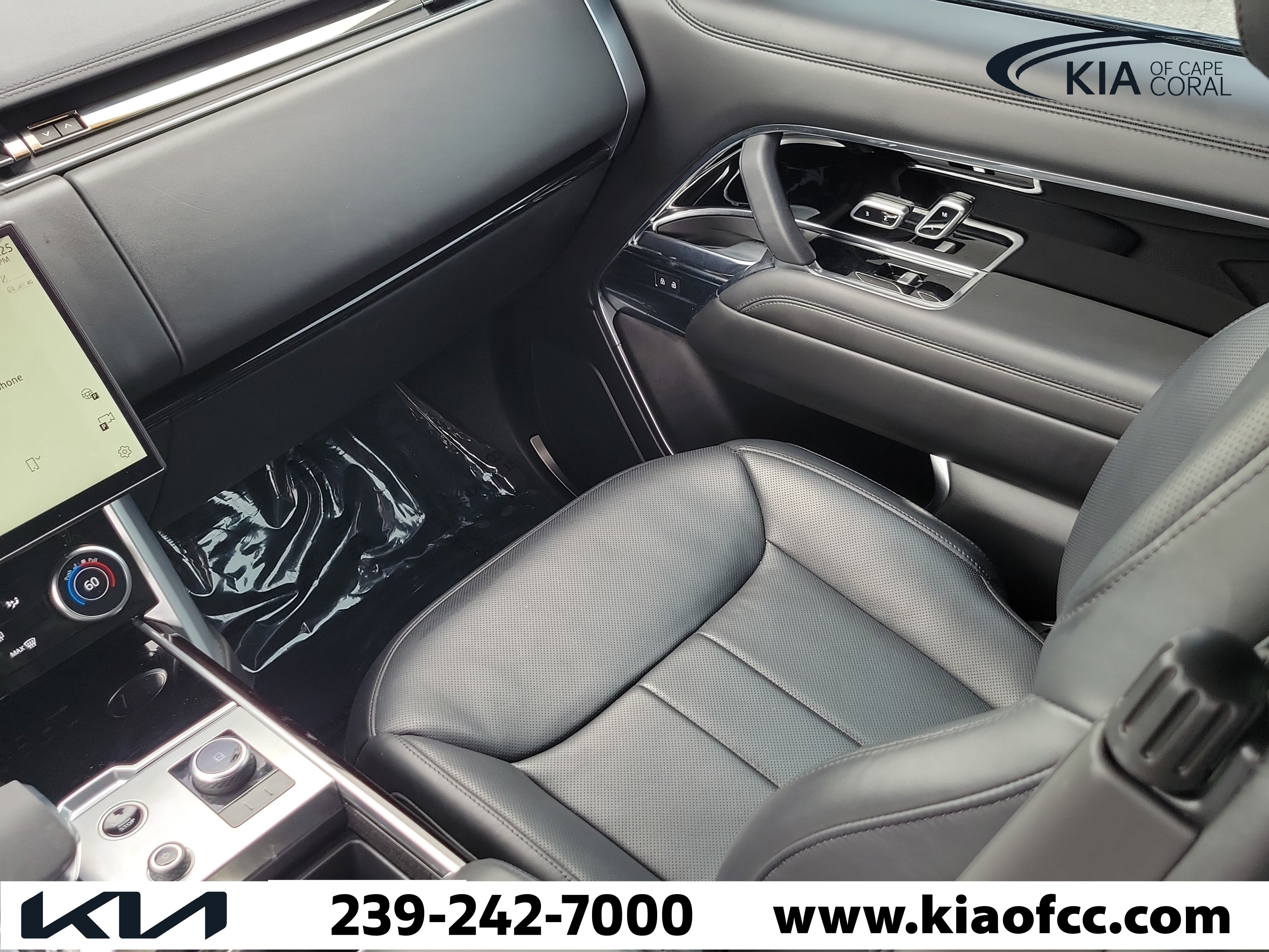 Used 2023 Land Rover Range Rover SE AWD/4WD image 19