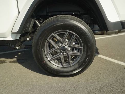 New 2025 Jeep Gladiator Sport image 41