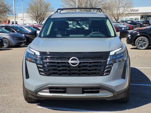 New 2026 Nissan Pathfinder Platinum w/ Accent Package image 5