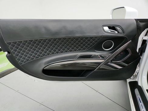 Used 2014 Audi R8 V10 image 23
