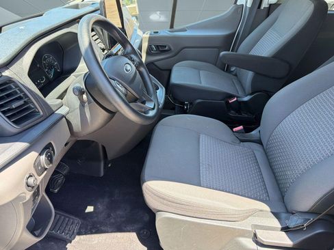 Used 2024 Ford Transit 350 XLT RWD image 4