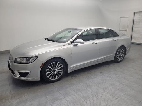 Used 2018 Lincoln MKZ Select w/ Select Plus Package image 2