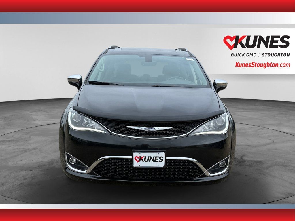 Used 2019 Chrysler Pacifica Limited FWD image 2