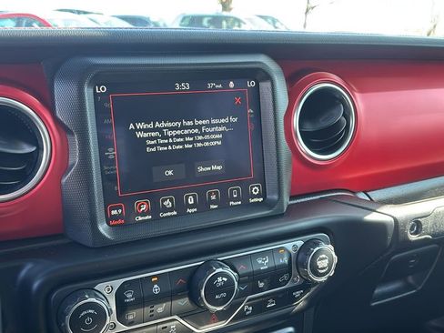 Used 2021 Jeep Gladiator Rubicon AWD/4WD image 19