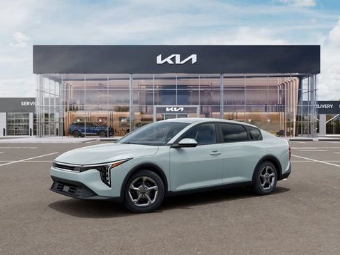 New 2026 Kia K4 FWD image 4