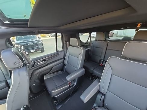 New 2026 GMC Yukon XL Elevation w/ Elevation Premium Package image 38