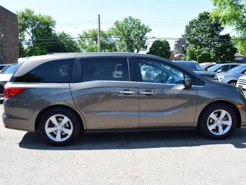 Used 2019 Honda Odyssey EX image 5