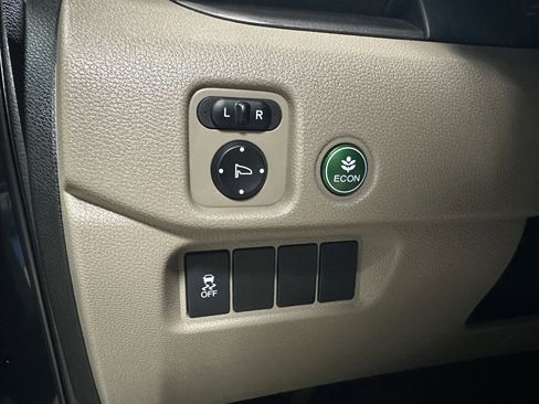 Used 2016 Honda Pilot EX-L image 16