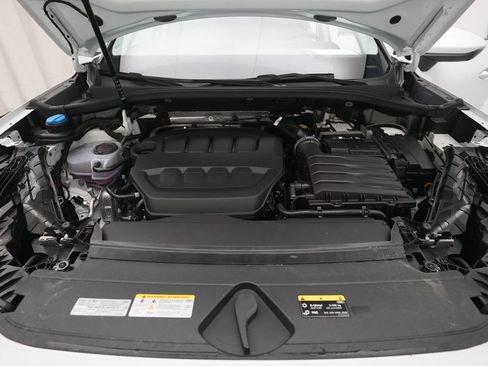 New 2026 Audi Q3 quattro 2.0T image 3