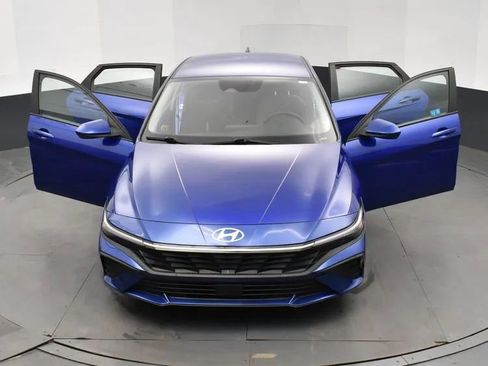 Used 2024 Hyundai Elantra SEL FWD image 10
