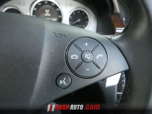 Used 2012 Mercedes-Benz GLK 350 4MATIC image 60
