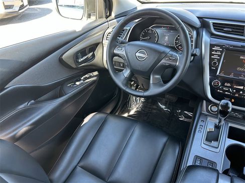 Certified 2023 Nissan Murano SV w/ SV Midnight Edition Package image 15