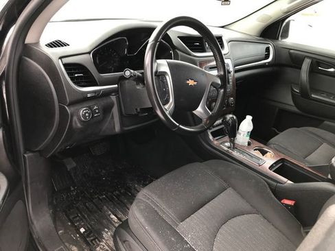 Used 2014 Chevrolet Traverse LT image 6