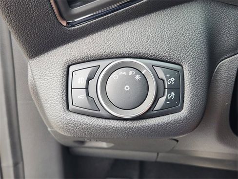 Used 2019 Ford Escape Titanium image 23