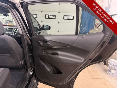 Used 2019 Chevrolet Equinox LT image 35