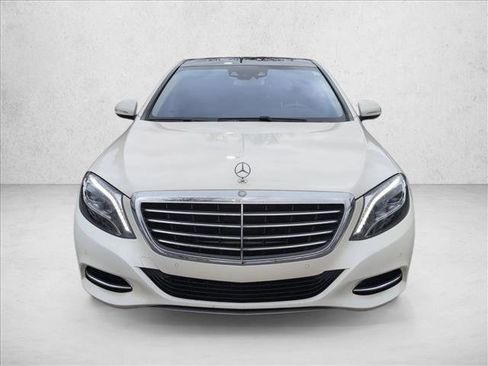 Used 2017 Mercedes-Benz S 550 Sedan image 2