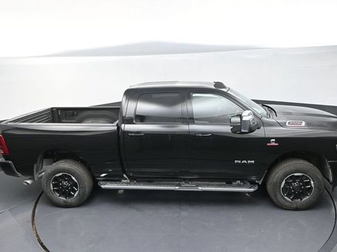 New 2026 RAM 2500 Laramie AWD/4WD image 19