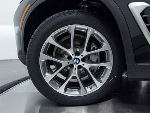 New 2026 BMW X5 xDrive40i w/ Climate Comfort Package image 26