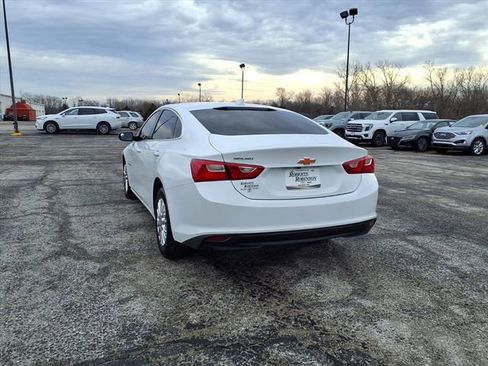 Used 2018 Chevrolet Malibu LS image 25