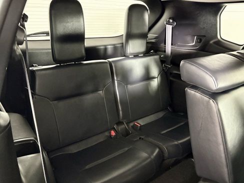 Used 2024 Mitsubishi Outlander SE image 41